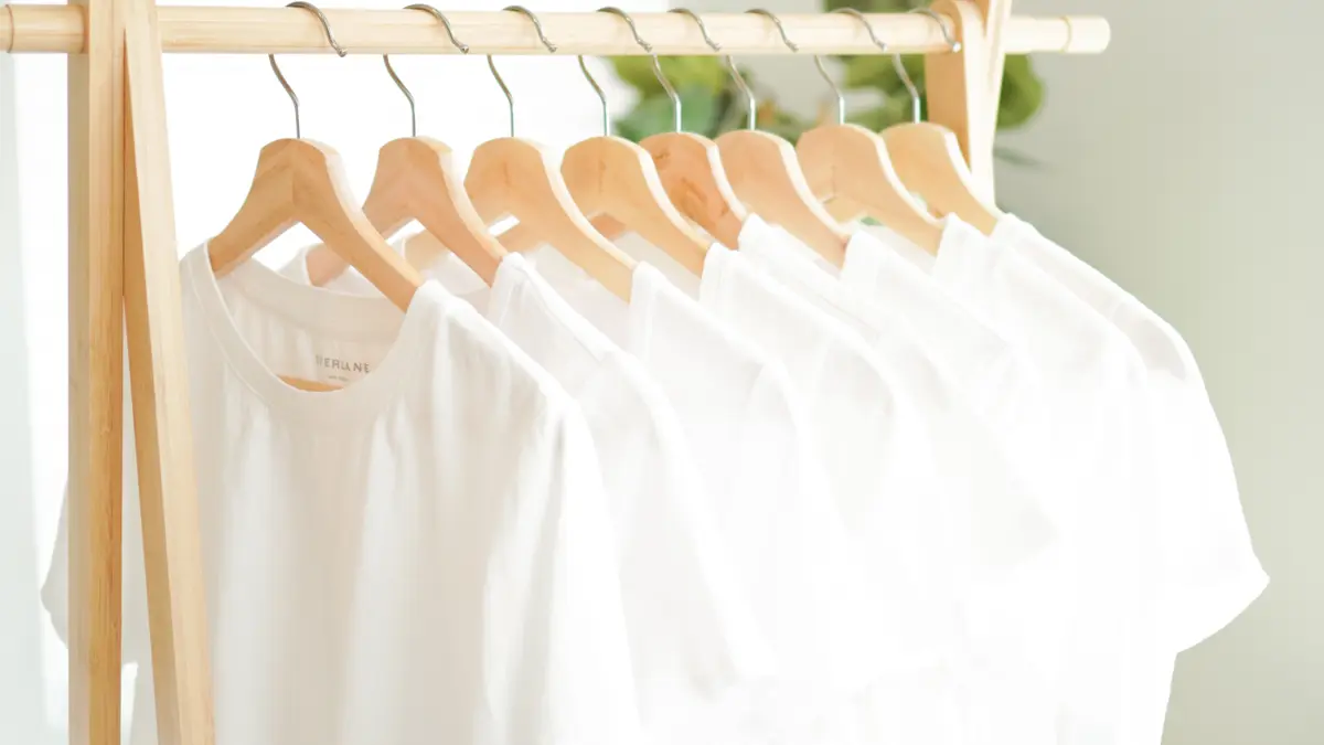 White Tee Round-up—Who Makes the Best?